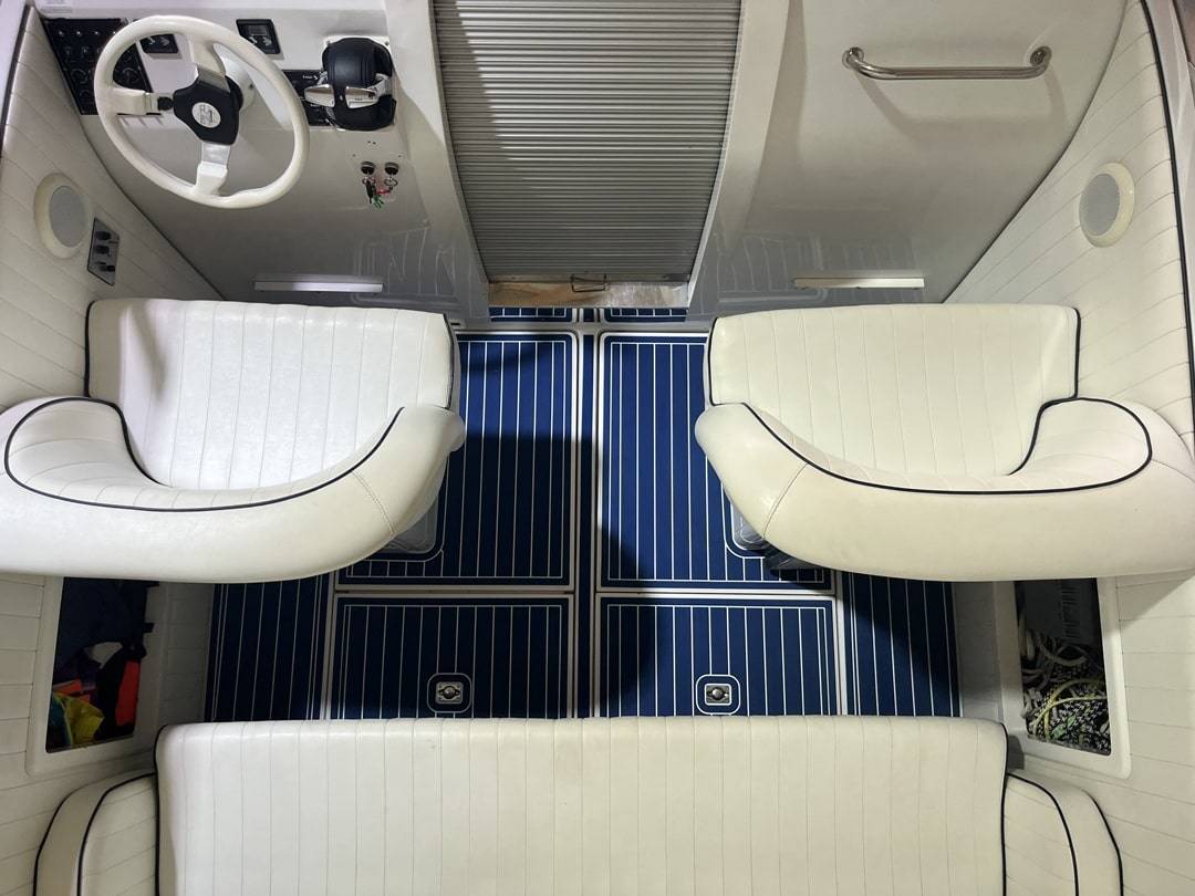 tapis cockpit bateau personnalisé